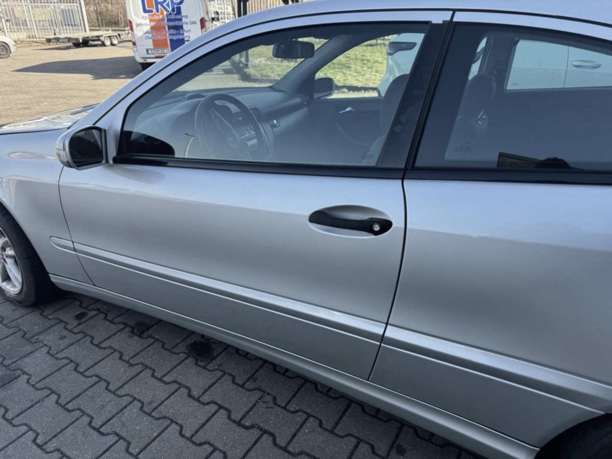 Mercedes Sportcoupe CL203 original T&uuml;r links 744 Brillantsilber Rohbau Bj.2003